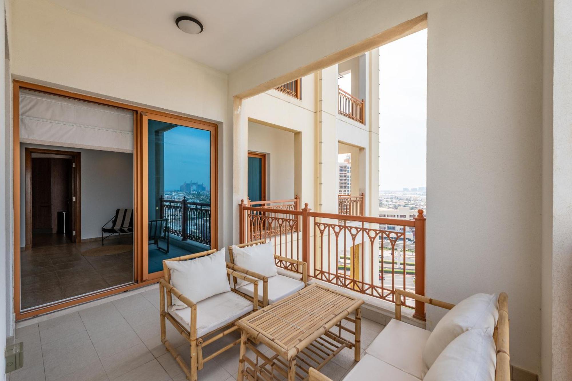 Marina 4, Palm Jumeirah - Mint Dubai