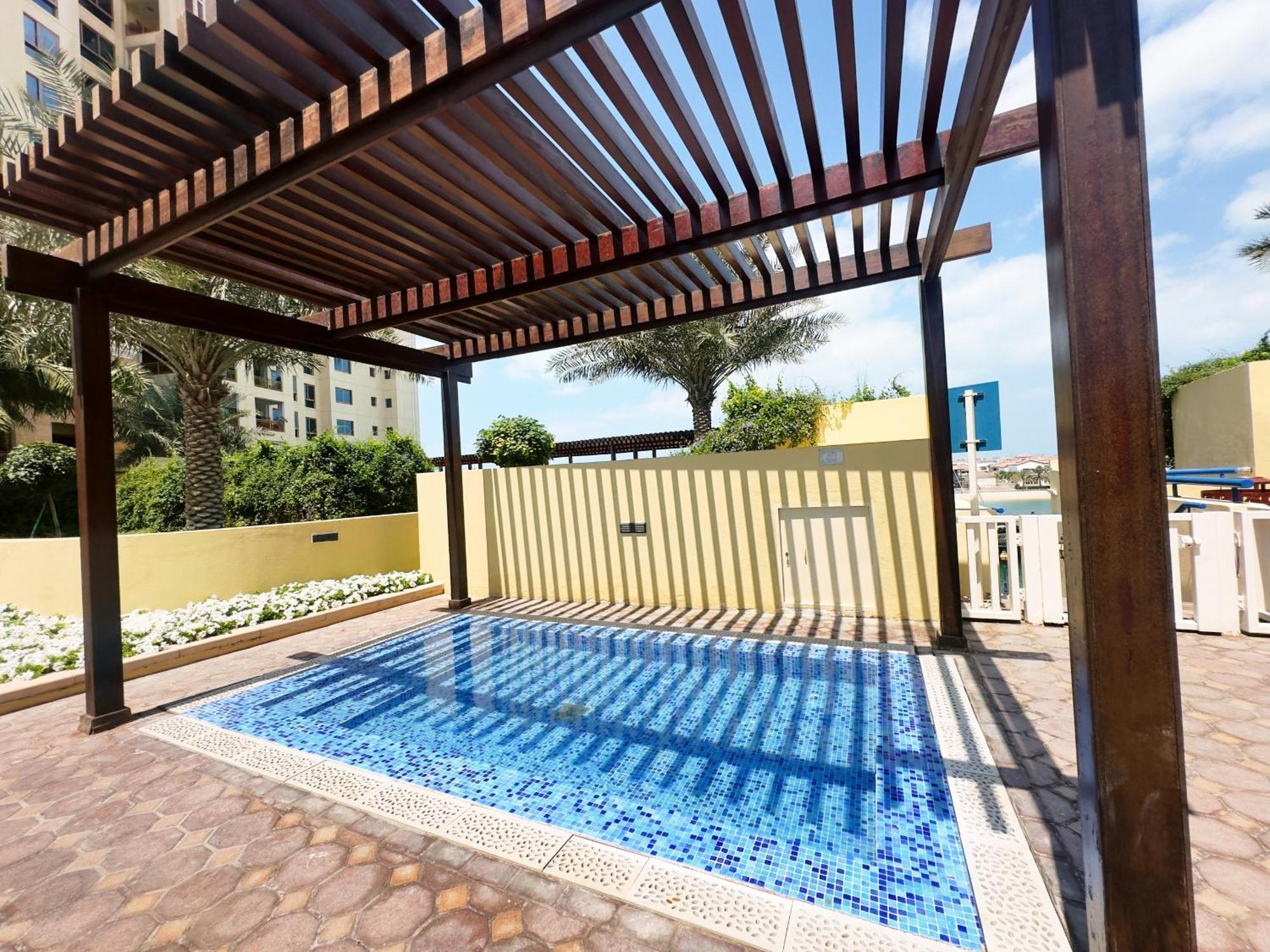Marina 4, Palm Jumeirah - Mint Dubai
